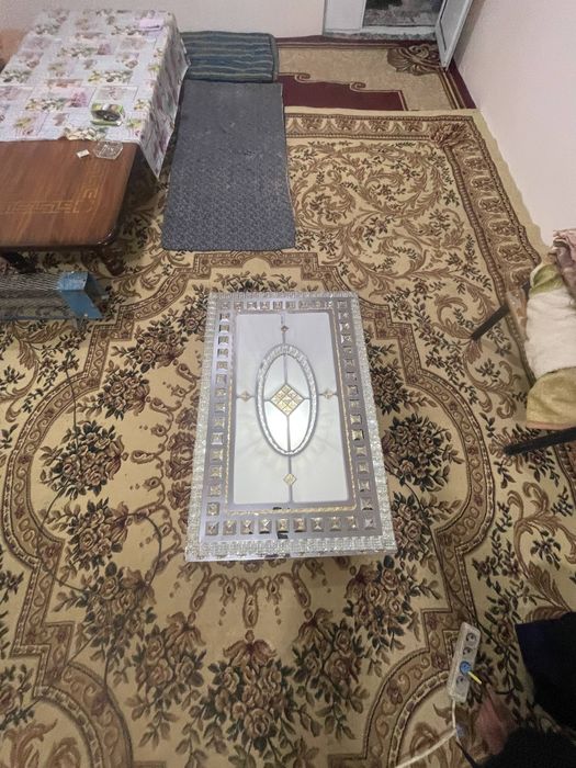 Holati: juda yaxshi, deyarli yangi