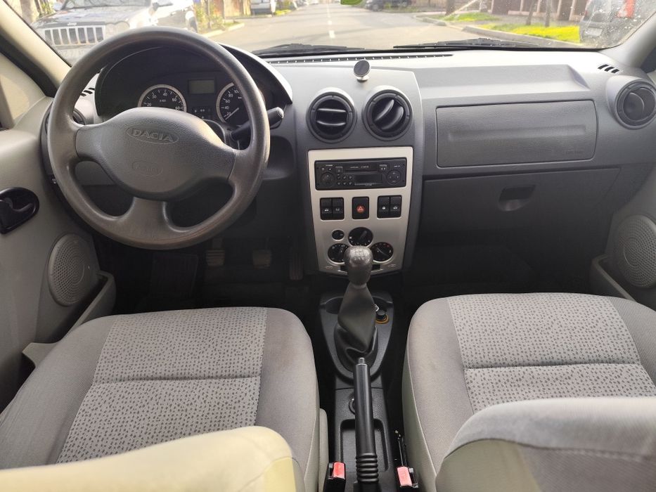 Vând Dacia Logan 1.4 Benzină+ GPL