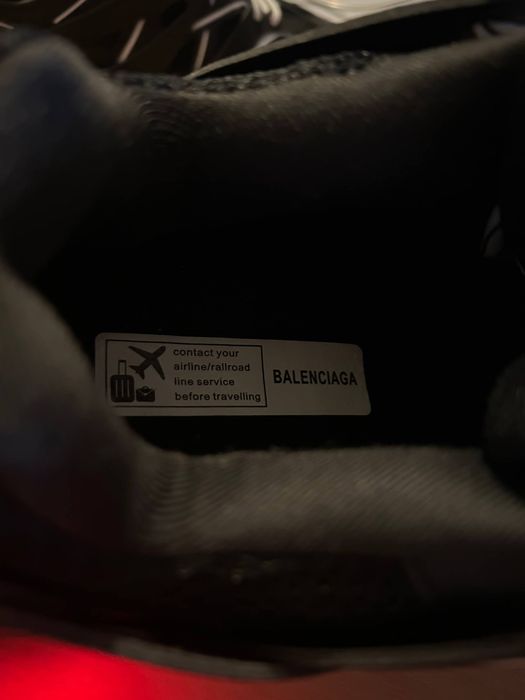 Balenciaga track cu leduri black white 2021 negri si albi confortabili