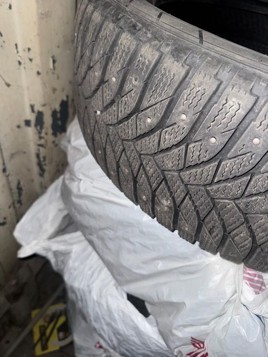 Шипованные шины камри 50-55 р17 комплект 50.000тг