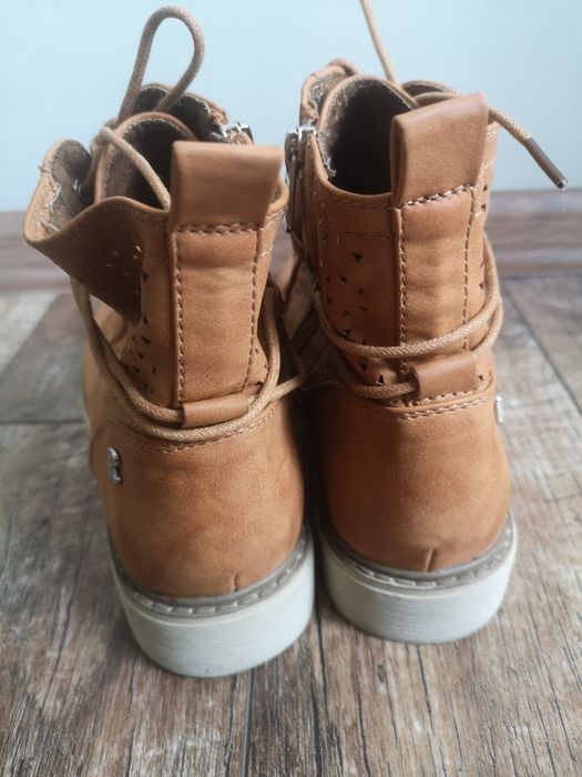 Обувки Еко кожа, номер 39