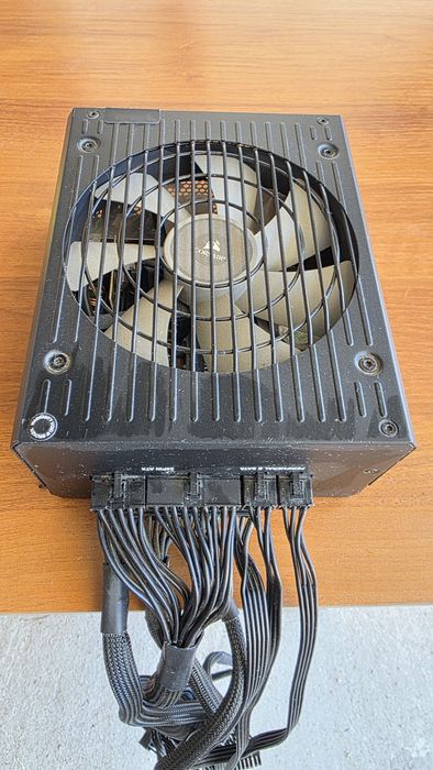 Захранване Corsair RM 750W