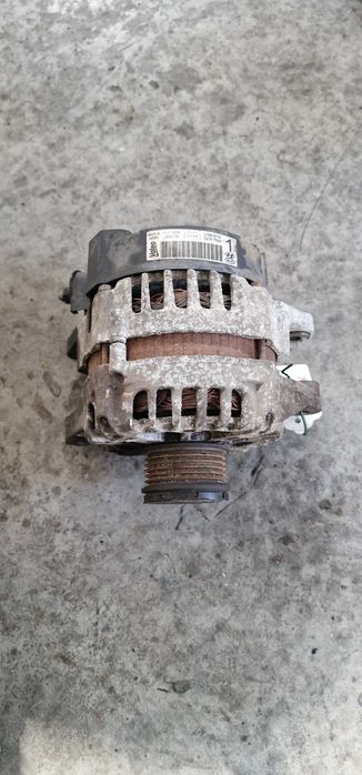 Alternator Kia Sorento Hyundai Santa Fe Euro 5 cod 37300-2F100