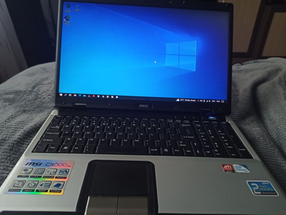Laptop MSI CX600X