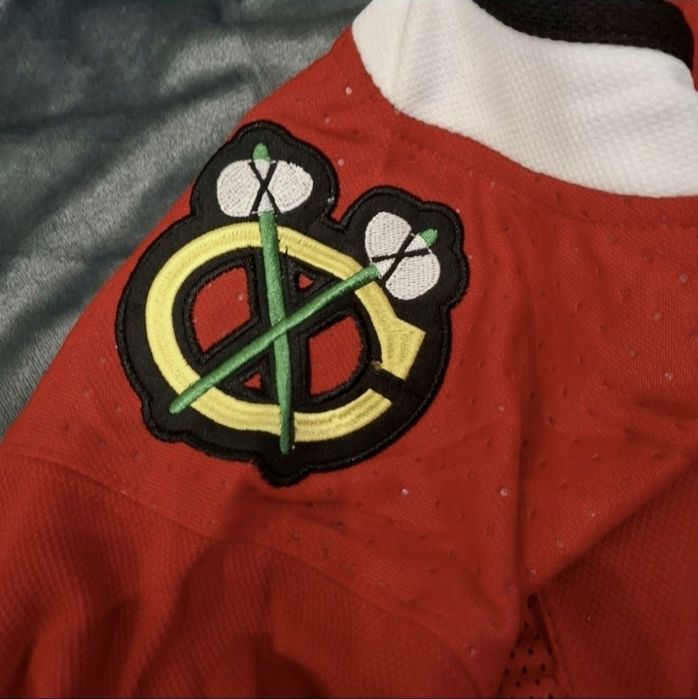 ADIDAS NHL тениска/фланелка на Chicago Blackhawks НОВА