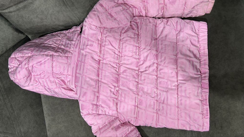 Зимно яке за момиче Guess