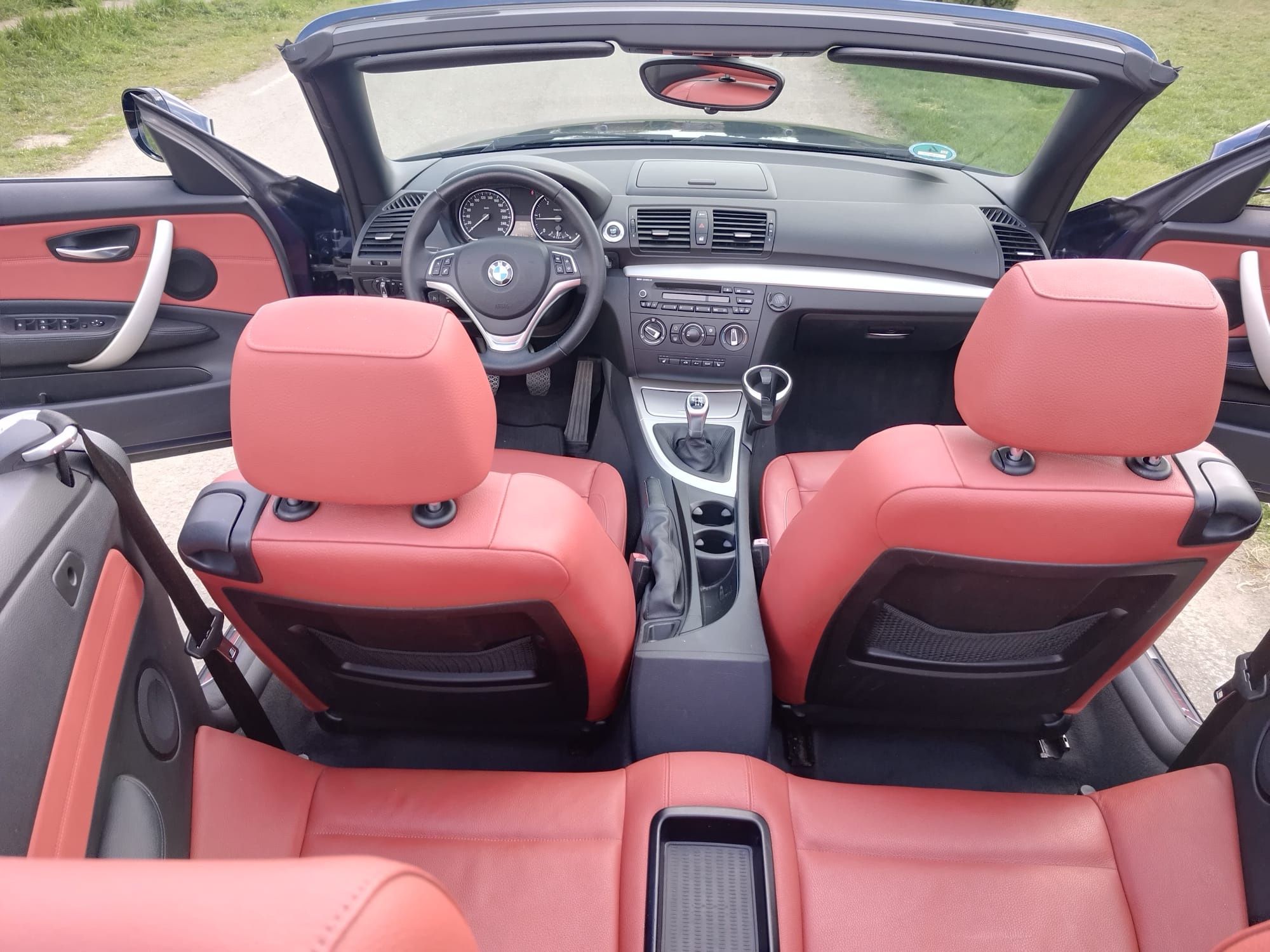 BMW 123d cabrio cu 204 cp, an 2012, bixenon, central  AC