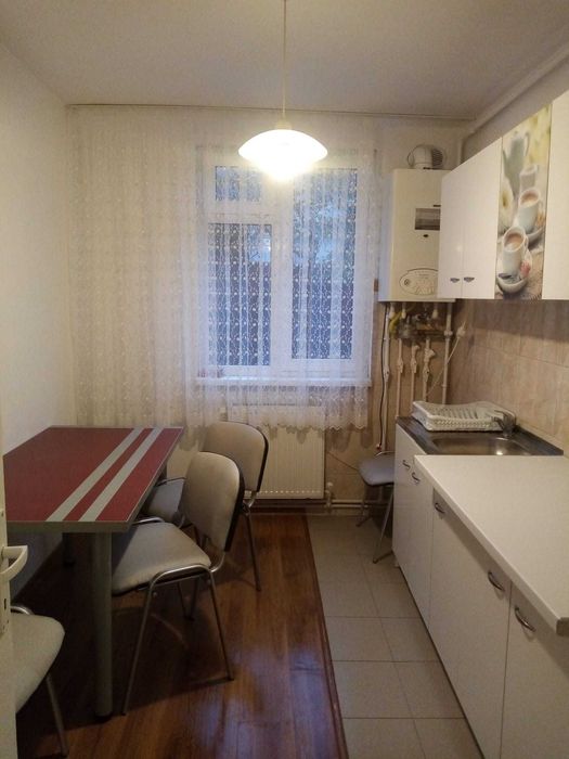 Inchiriez apartament 1 camera, 40 mp, zona Lidl Darmanesti