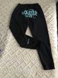 vand pantaloni syna world