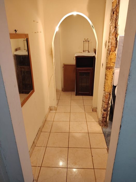 Vând apartament semidecomandat 2 camere