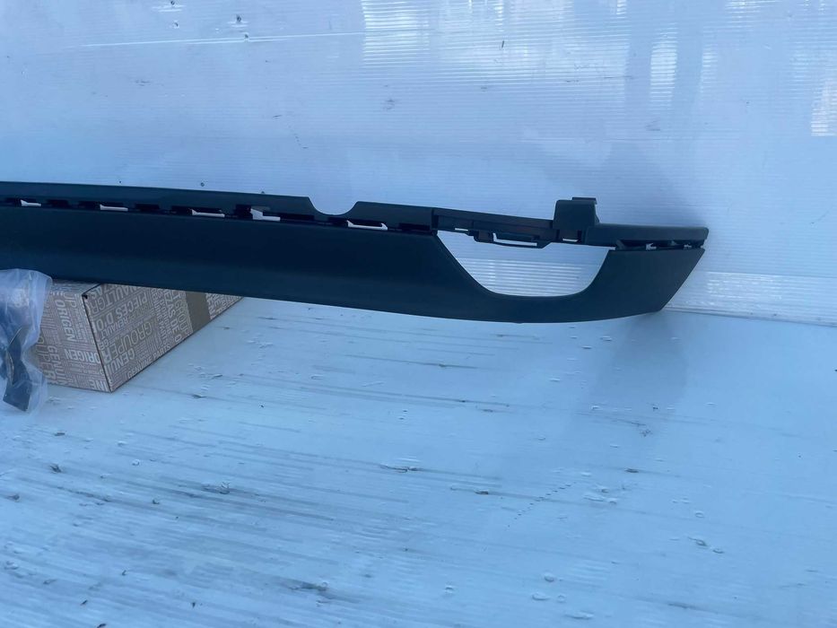 Spoiler bara spate Renault Laguna 3 berlina noiu original Renault