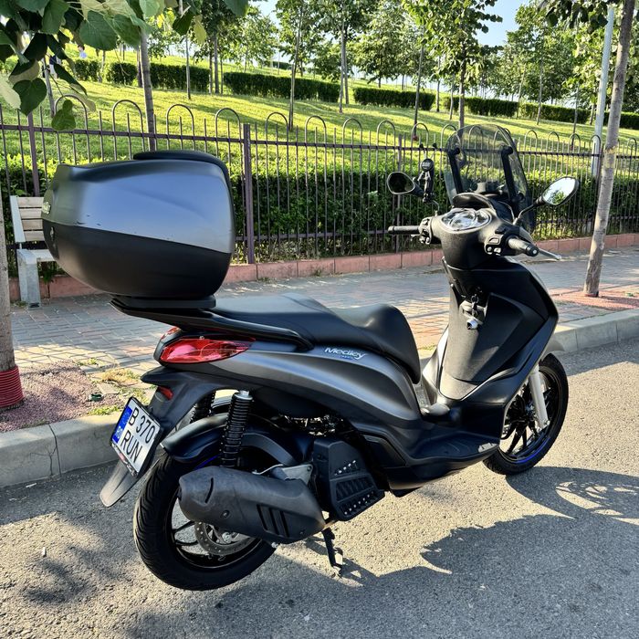 Scuter Piaggio Medley 155 SE iGET Titan Grey