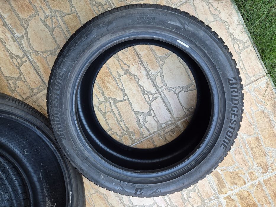 Vând cauciucuri 255/45/19 M+S 2 buc //Brigestone// dot 2023