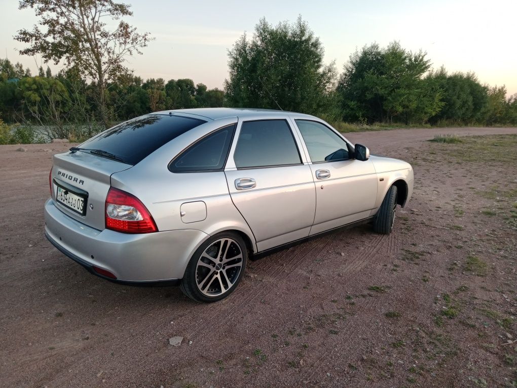 Продам Приора хэтчбек