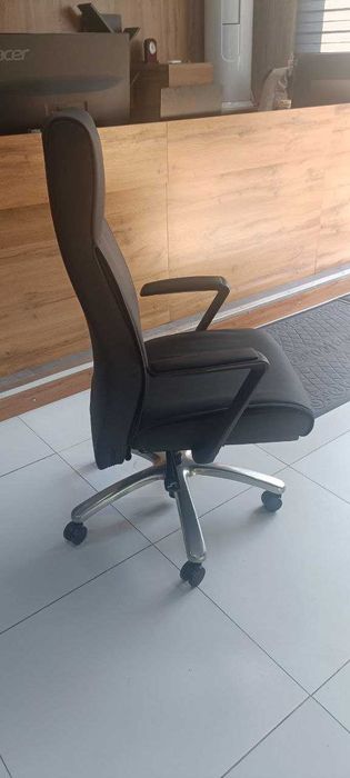 Кресло для офиса и дома  - HARRY