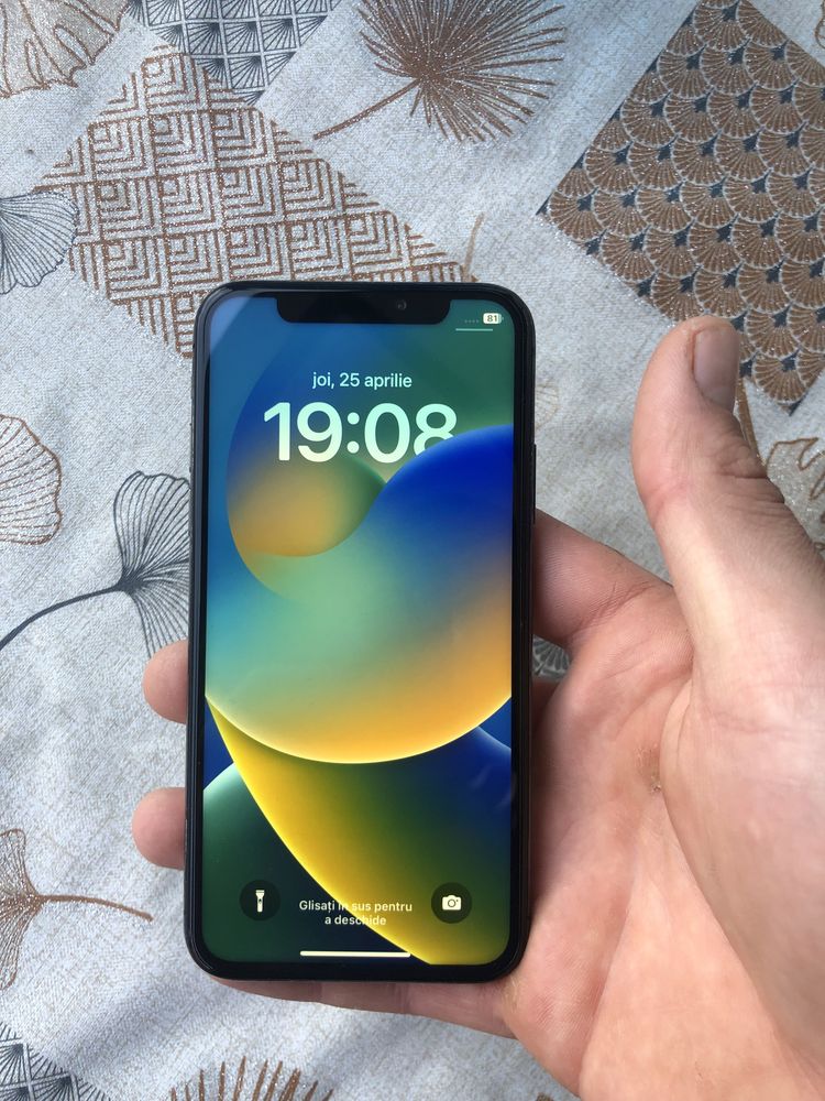 Iphone x la schimb