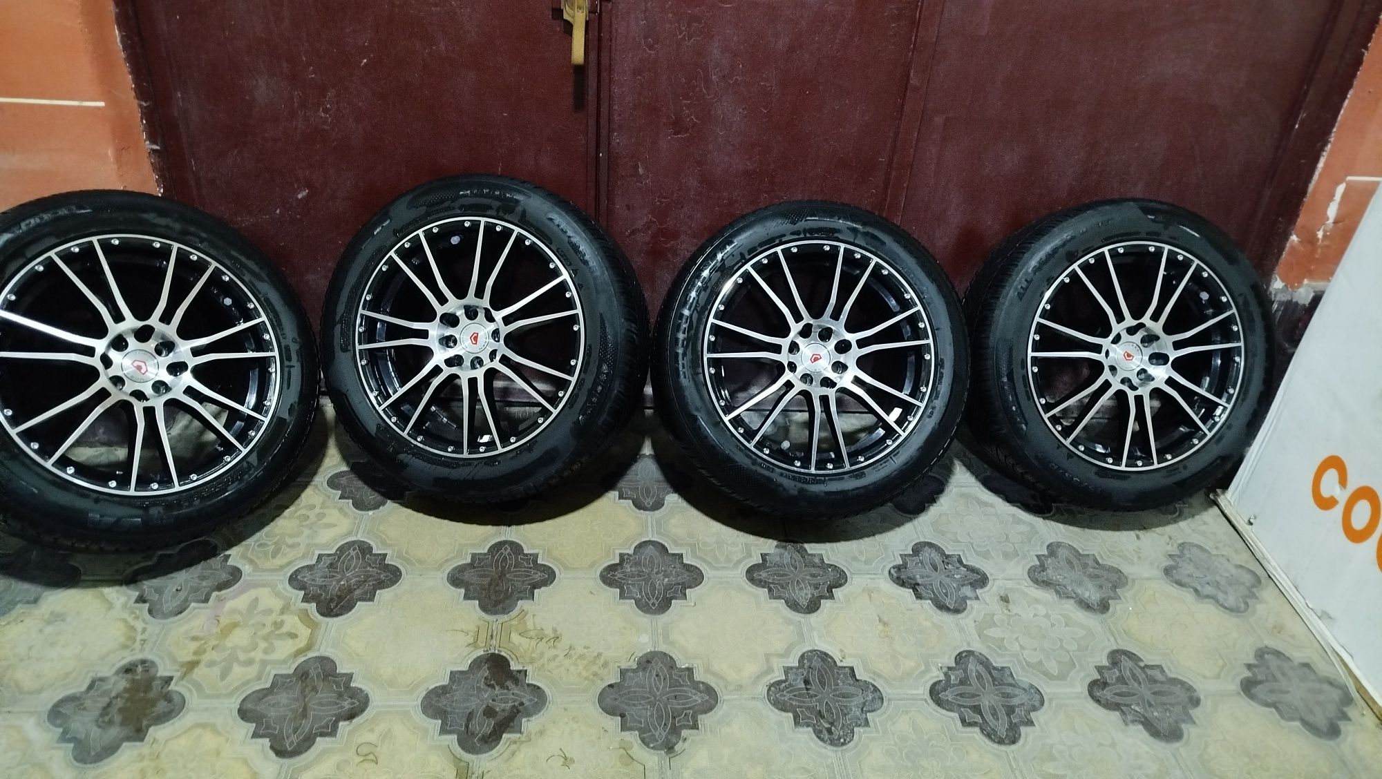 Coboltga R17/215/55 diska balon vossen