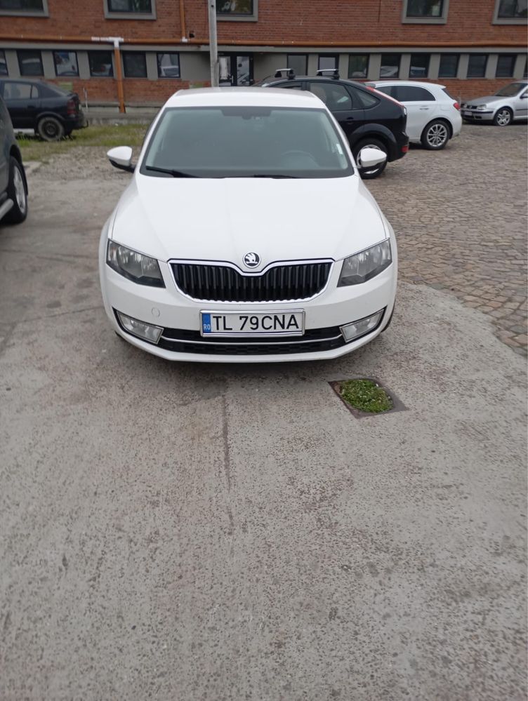 Vând Skoda Octavia