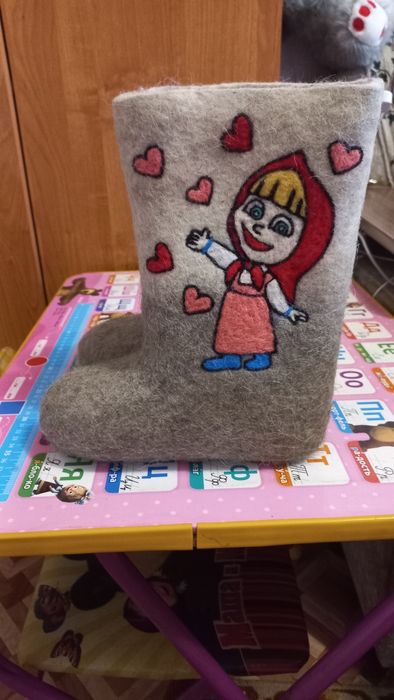 Продам валенки самокатки и сапожки зимние на девочку