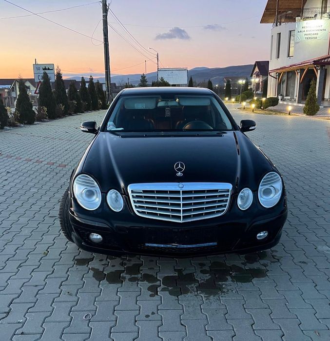 Mercedes E Class W211