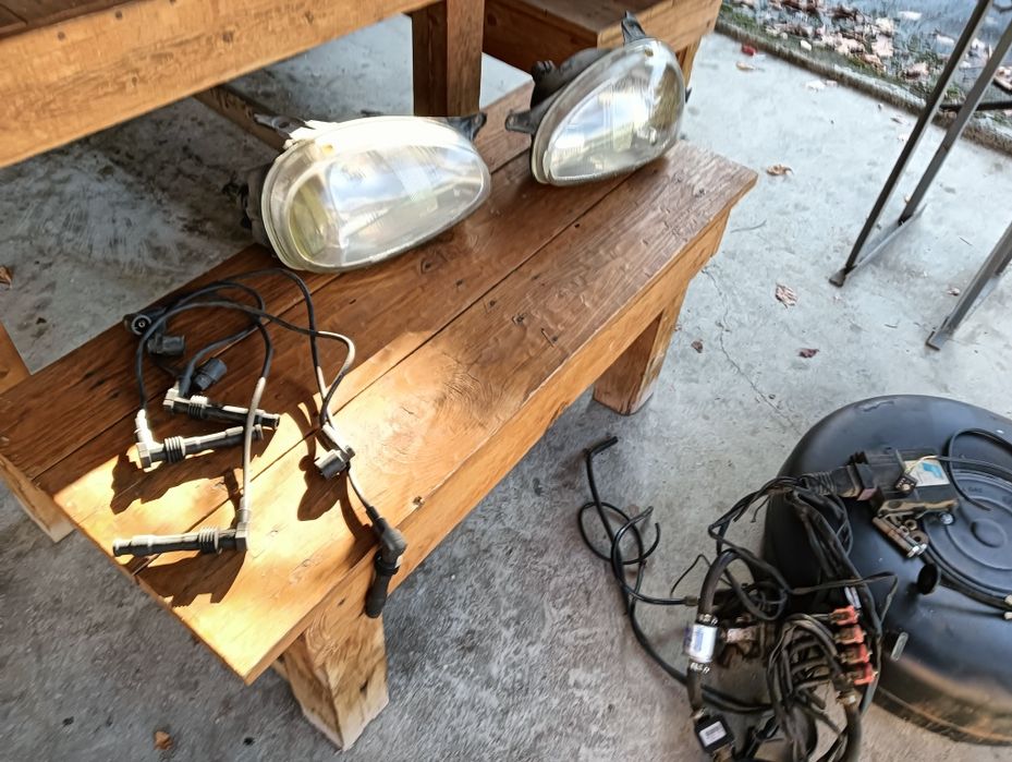 Опел Корса б бензин на части