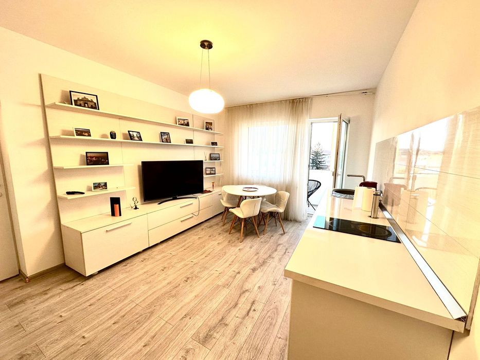 Regim hotelier.Ap.3 camere decomandat.B-dul TRANSILVANIEI Cof.Corina