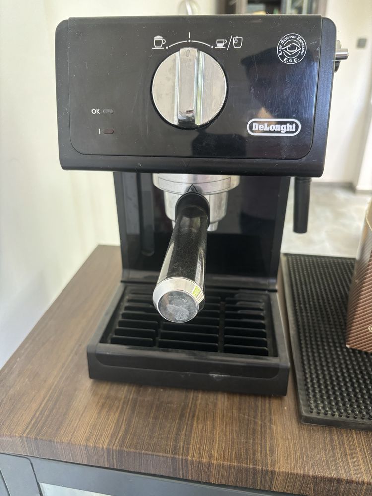 Espressor manual De'Longhi ECP 31.21, 1100W, 15 bar, 1.1 l, Negru