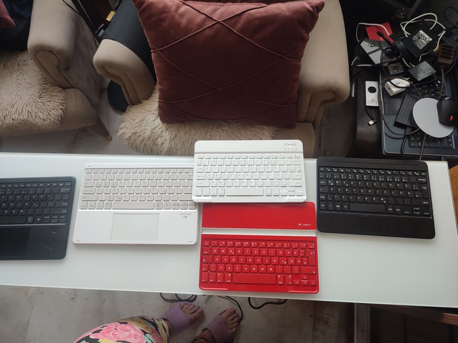 tastaura logitech keys go on