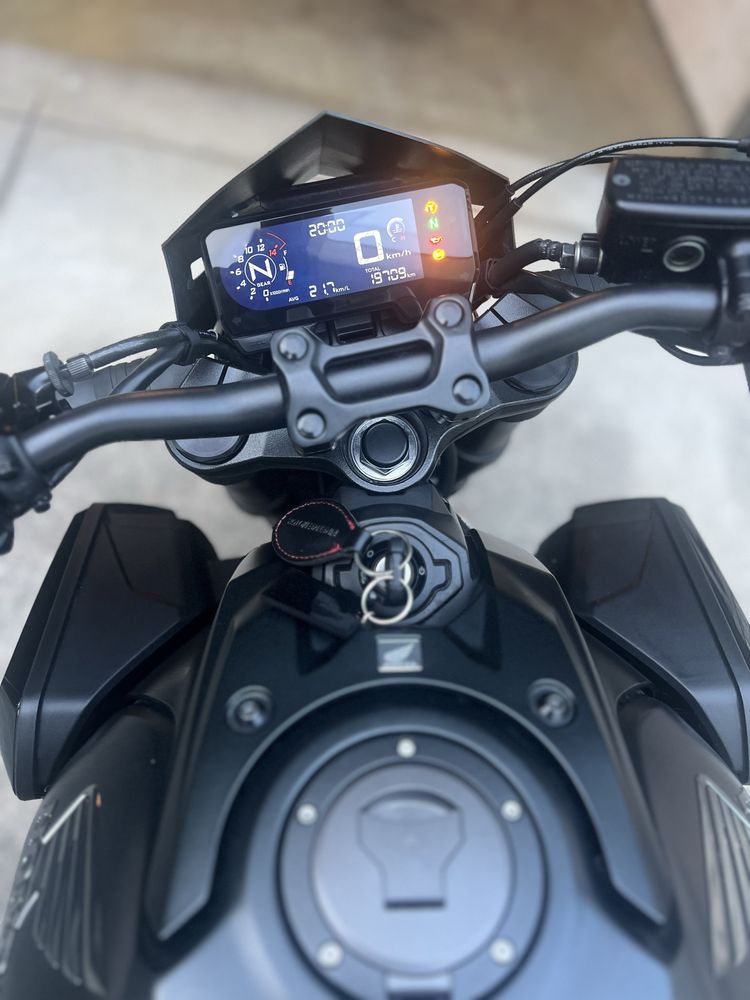 Honda CB 650 R 2023  /BlackEdition