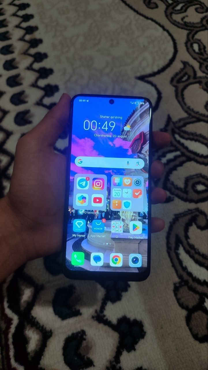 Telfon sotiladi Xonor X8
