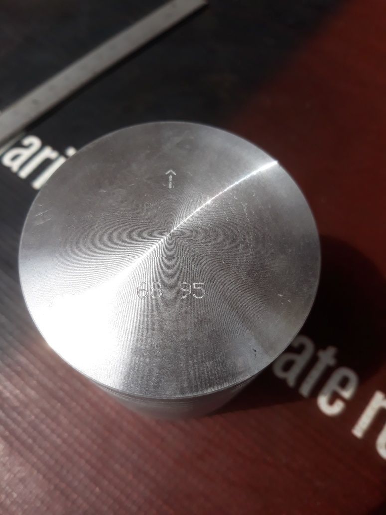 Vând piston MZ 250,cilindru 250 și 175.Cote cilidru 62 mm și 72,5 mm.