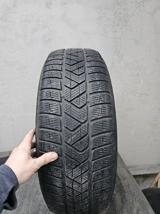 Pirelli scorpion 215 60 r17 iarna