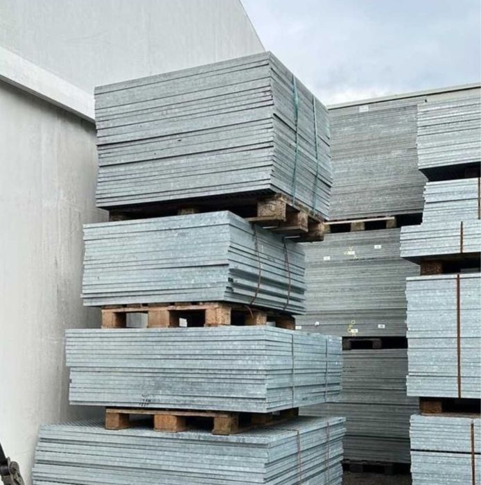 Gratare zincate metalice