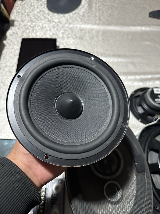 Aparatura kamplekt sotiladi