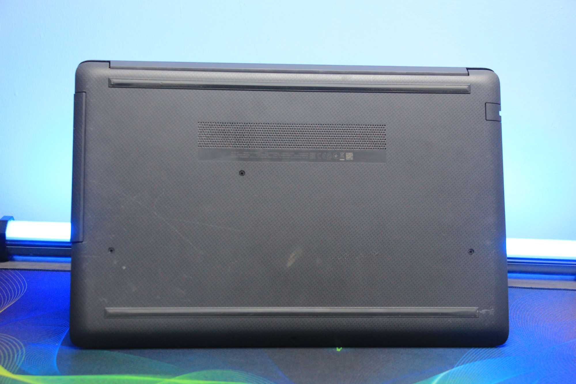 HP noutbuk super NARXDA SSD o'rnatilgan