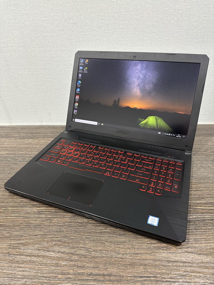 Мошный 8-ми ядерный ASUS Tuf Gaming FX 504G, для игр и графики