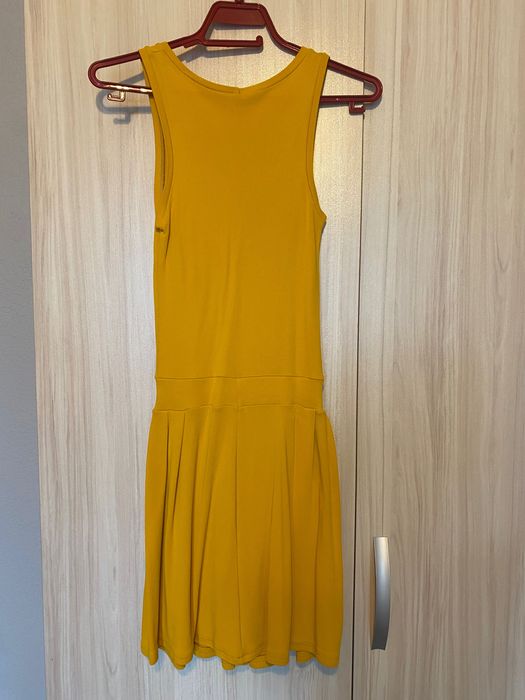 Продавам няколко рокли