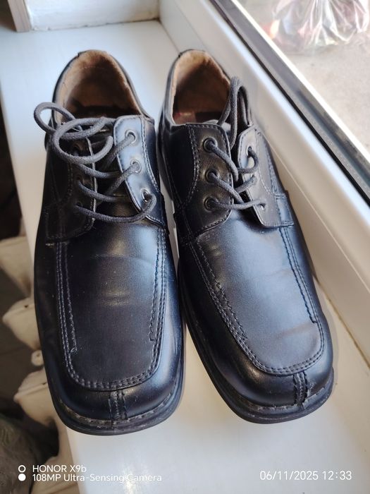 Кожаные туфли. Отличного качества.