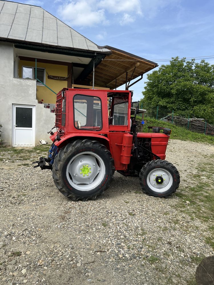 Tractor de vanzare