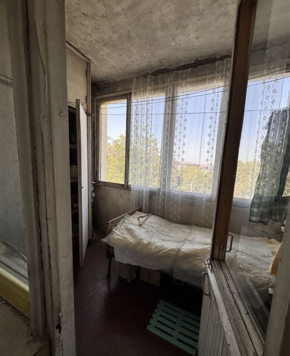 Чиланзар 25.  Срочно. 1 комнатная улучшенка