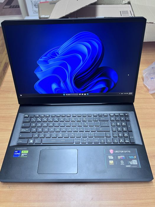 Laptop MSI Vector GP76 I9 12900H RTX 3070 TI