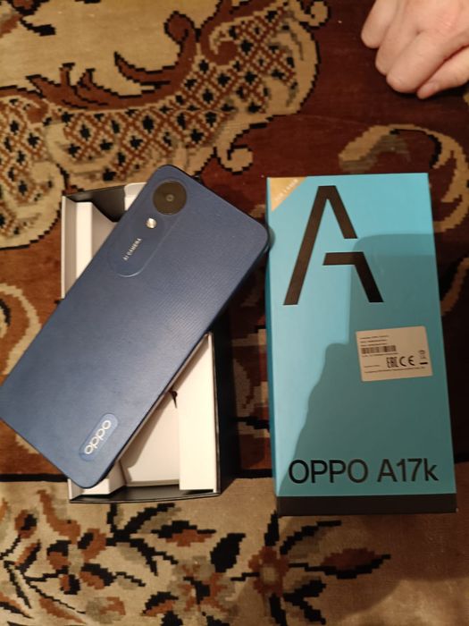 Продам срочно телефон