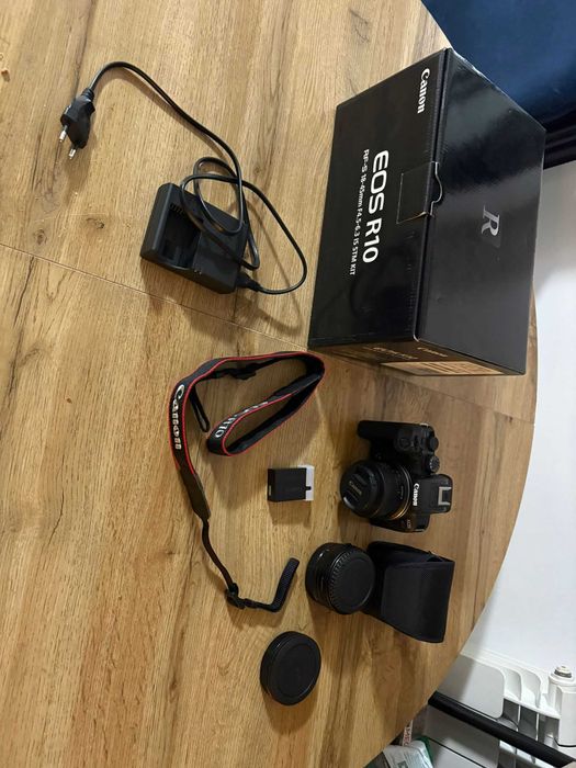 Aparat foto Canon EOS R10 + Obiectiv 18-45mm + Adaptor RF la EF/EF-S