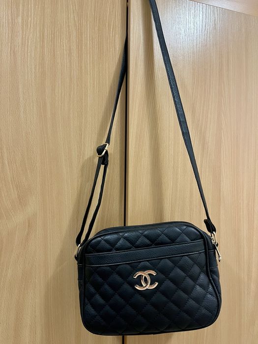 Елегантна дамска чанта Chanel