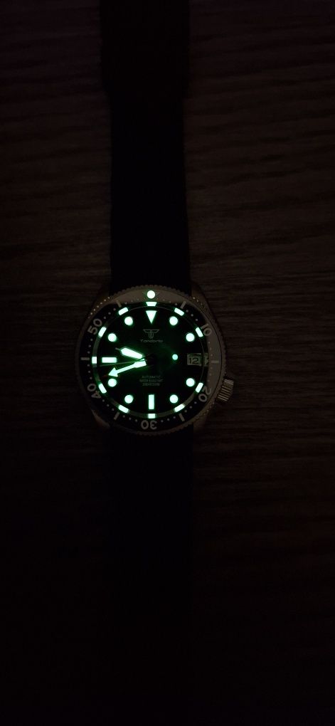 Ceas automatic nou.