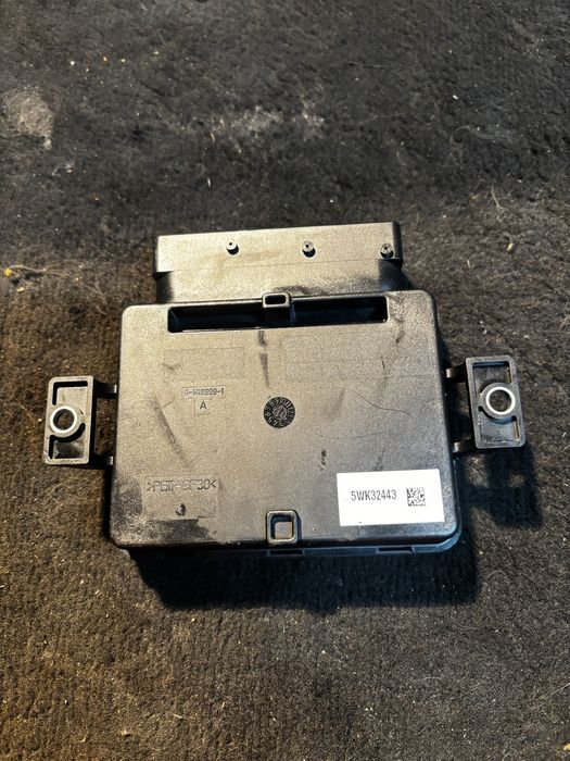 Modul frana de mana Audi A6 C6 cod in poza