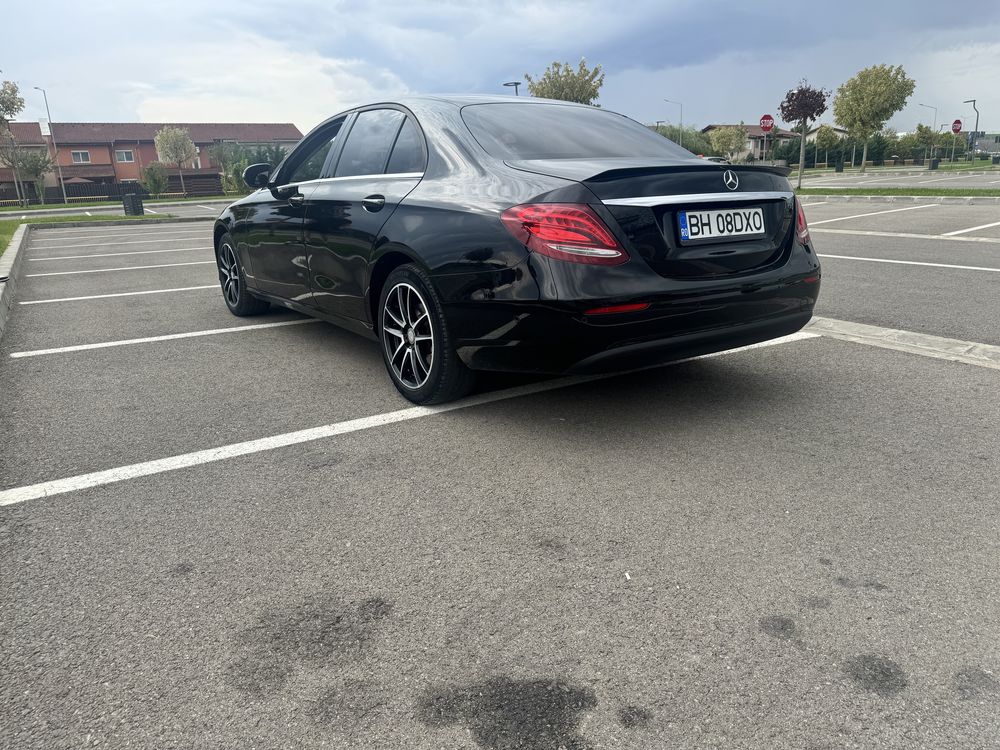 Vand Mercedes E220 automat