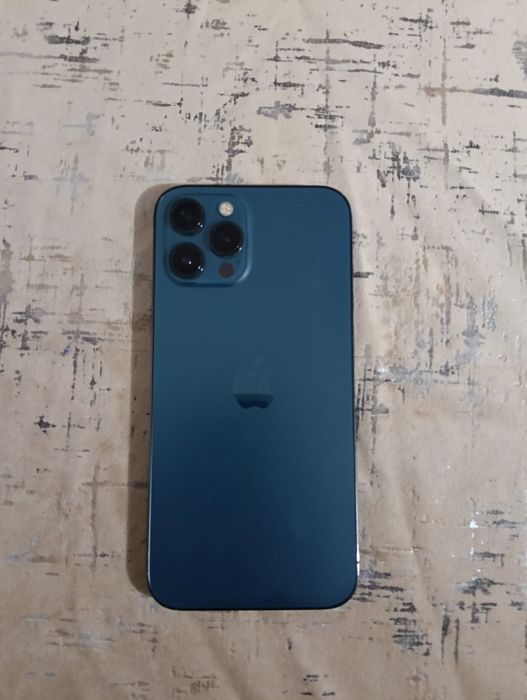 Vând iPhone 12 pro max