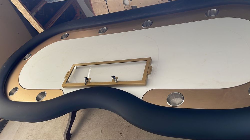 Lichidare stoc Casino mese poker blackjack roti ruleta jetoane tot