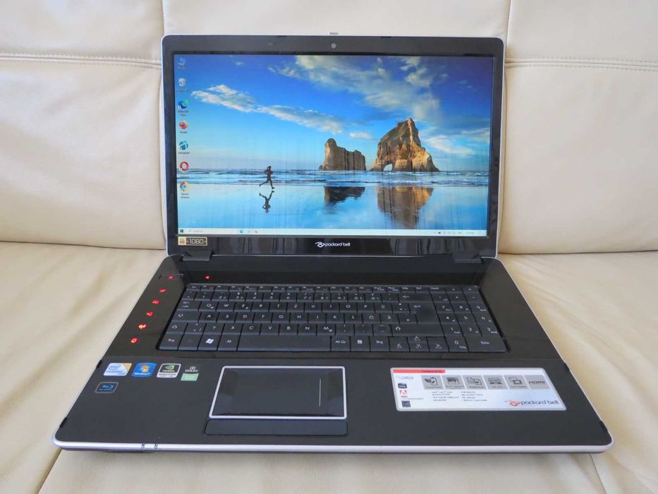 Packard Bell Display 18.4" FHD Core 2 Duo 4GB Ram 128GB SSD Blu-Ray